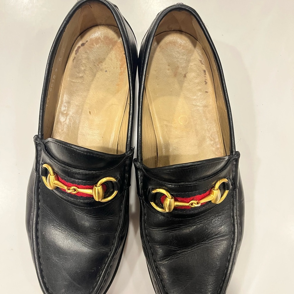Gucci Black Leather Horsebit Loafers with Red Web - Picture 3 of 8